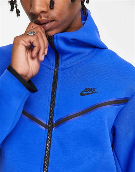 blauw nike tech